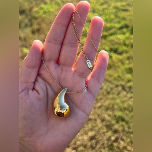 Anthro 18k Gold Plated Drop Necklace - Picture 5 of 7